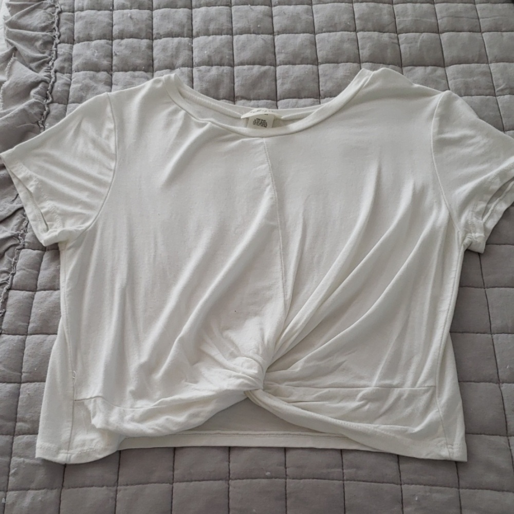 White crop shirt
